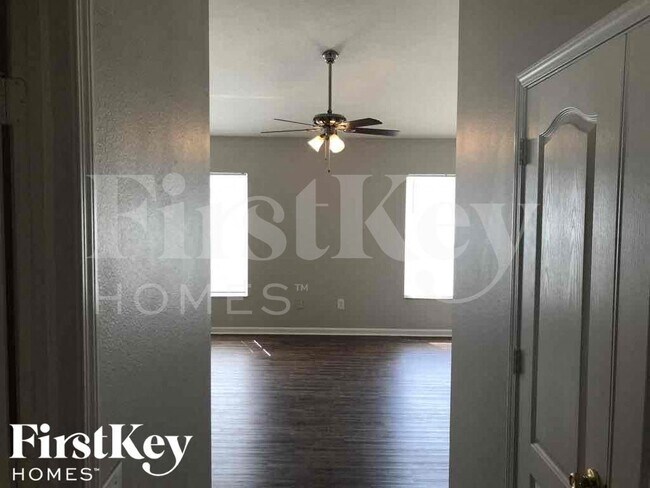 Building Photo - 13233 Evening Sunset Ln