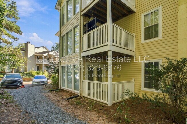 Building Photo - 606 Augusta Dr