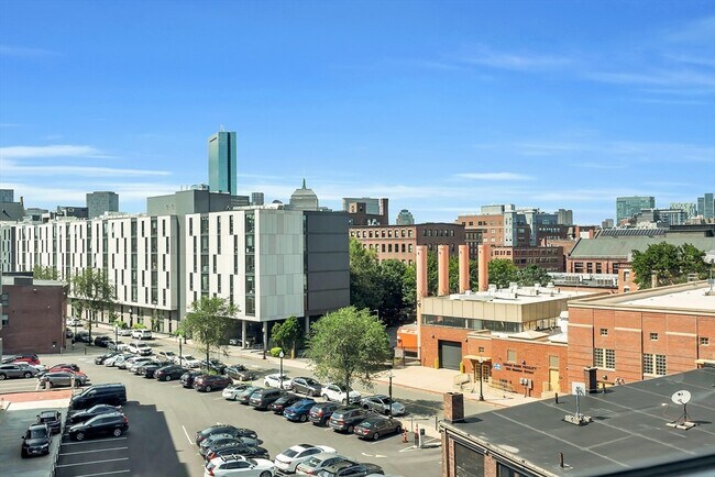 Building Photo - 90 Wareham St