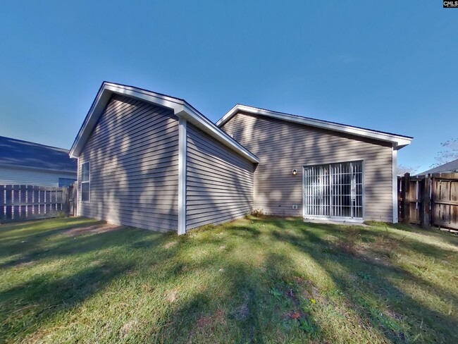 Building Photo - 156 Springway Dr