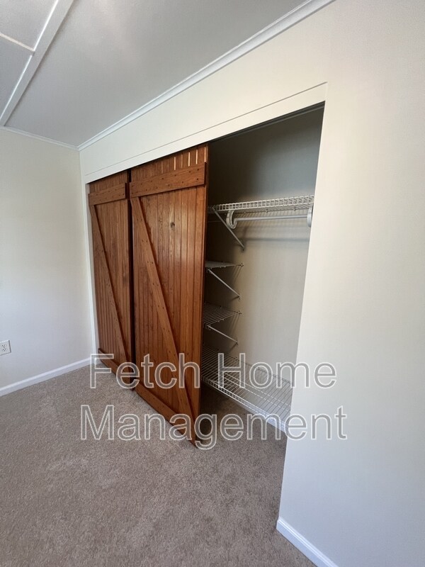 Building Photo - 1272 Park Rd