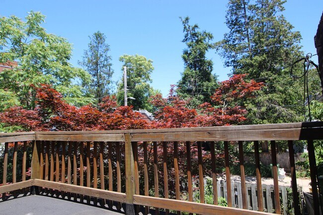 Building Photo - 2026/2027 Off-Campus JHU Spacious 5bd/2ba Rowhome OSP & W/D! Available 6/8