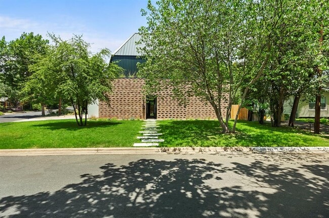 Building Photo - 1604 Garner Ave