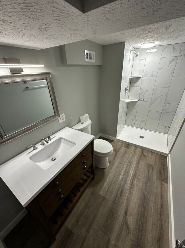 Building Photo - Four Bedroom Home Available Now!