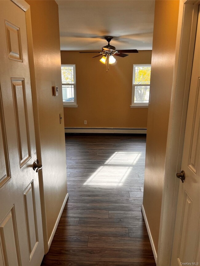 Building Photo - 11 Park Manor Ct