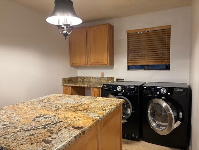 Building Photo - 68-1793 Lina Poepoe St Unit 1