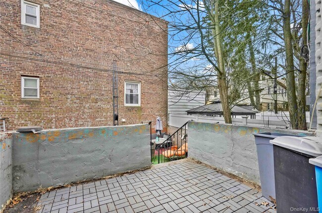 Building Photo - 123-16 Hillside Ave.