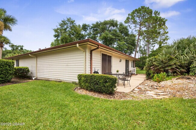 Building Photo - 4 Jasmine Run