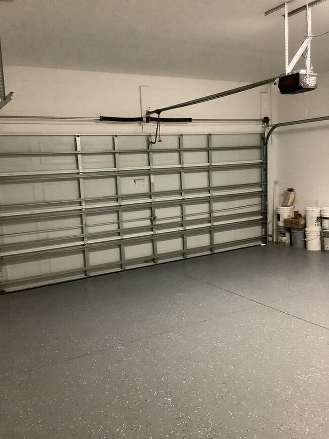 Building Photo - $200 off 1st mo rent! NEWBURY PARK -9157 L...