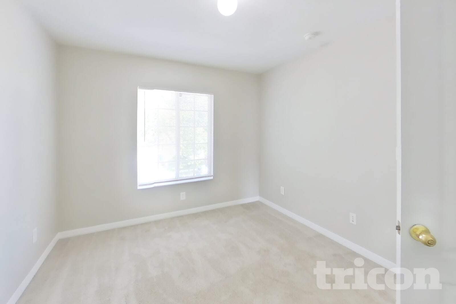 Building Photo - 1708 Portcastle Cir