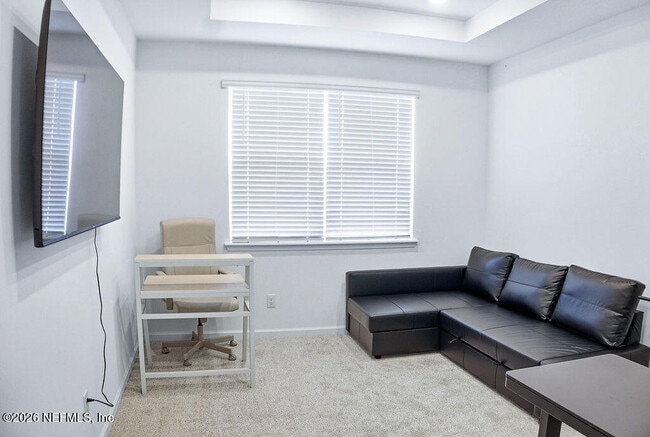 Building Photo - 395 Cherry Elm Dr