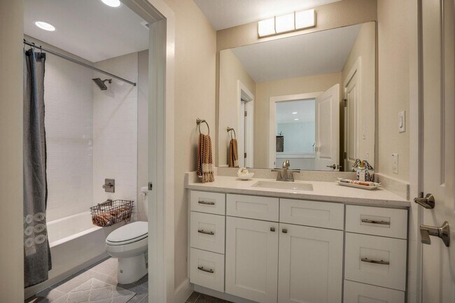 Building Photo - 4-BEDROOM LUXURY NEW CONSTRUCTION