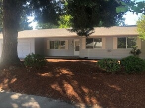Building Photo - Four Bedroom Home in Keizer, Close to Keiz...