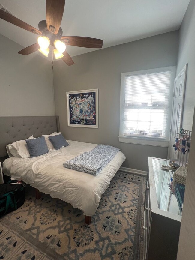 Building Photo - 5bd/3ba Adorable Home Available for Next School Year!