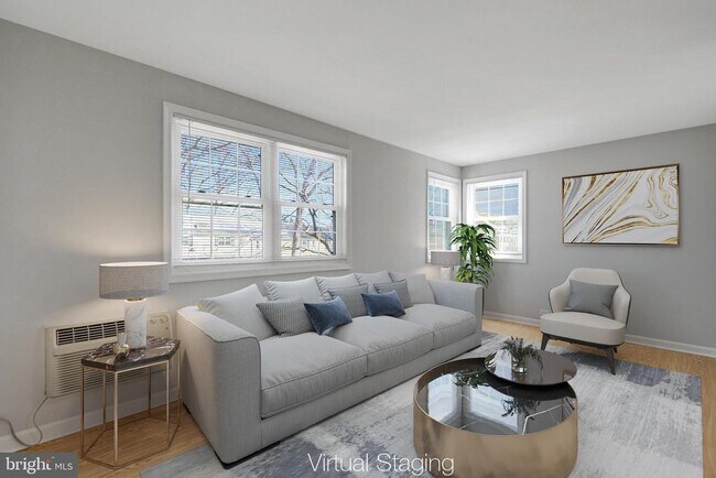 Building Photo - 206 N Trenton St