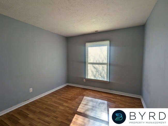 Building Photo - 824 Marbleridge Rd