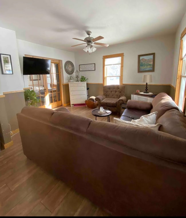 Building Photo - Cute 1 Bed, 1 Bath home in Crosby - Includ...