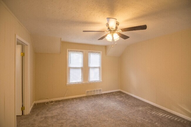 Building Photo - 37355 2nd St