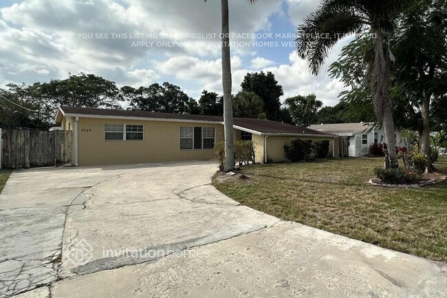 Building Photo - 2522 Holly Rd