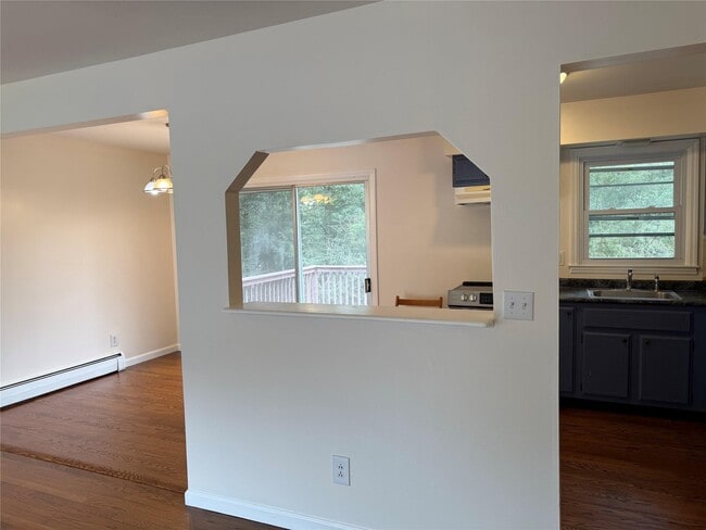 Building Photo - 33 Mi-Anna Dr