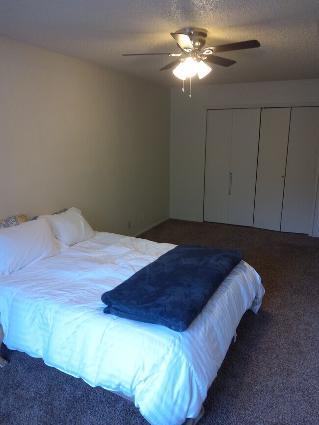 Building Photo - 5604 Rose Dawn