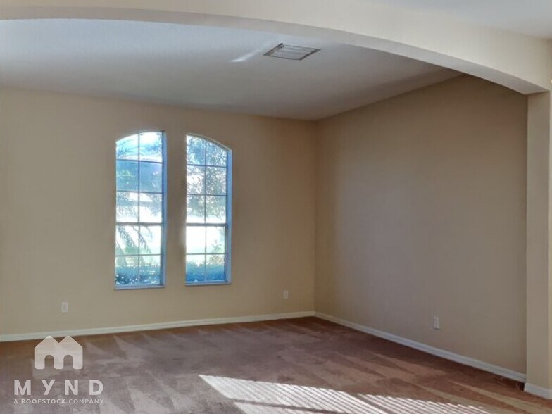 Building Photo - 927 Meadow Glade Dr