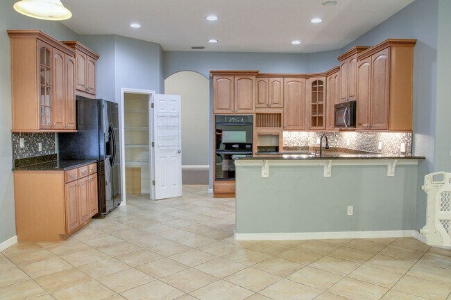 Building Photo - 805 Bainbridge Loop