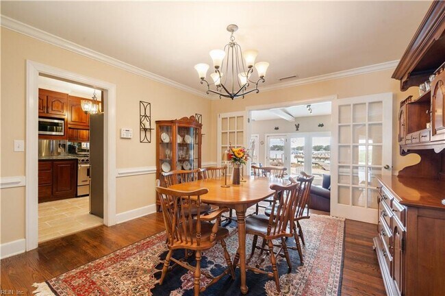 Building Photo - Beautiful Cape Cod in Larchmont