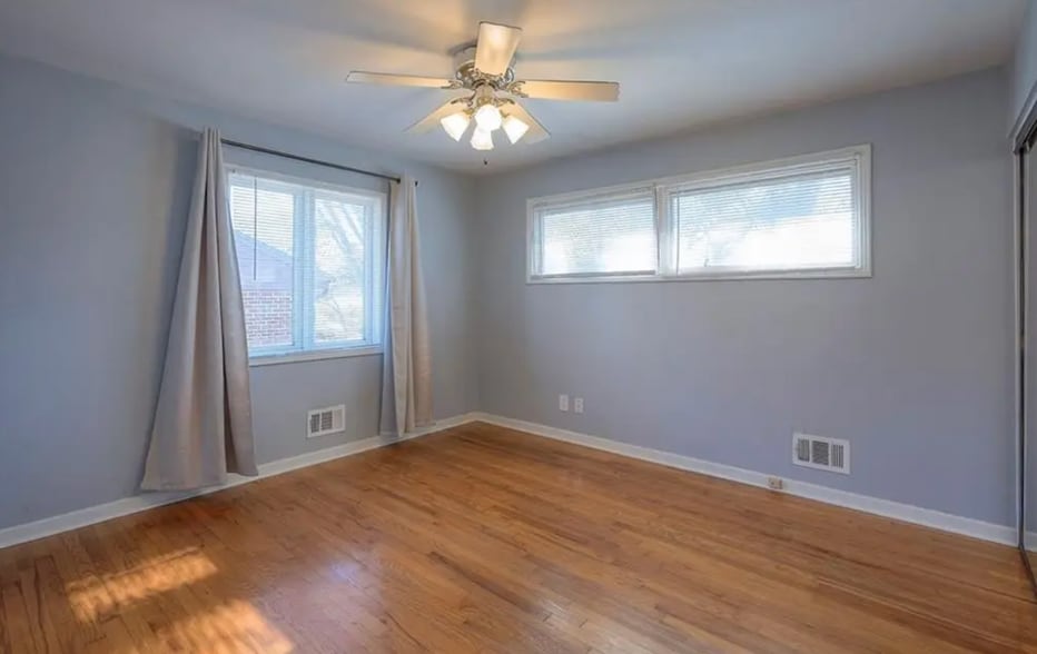 Building Photo - 6901 W 78th Ter