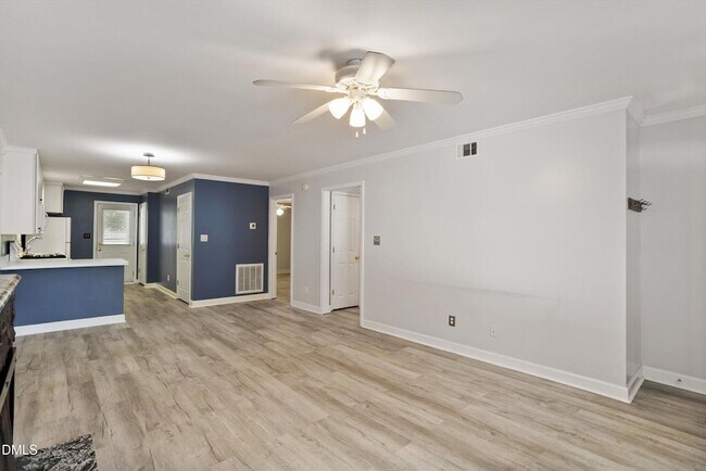 Building Photo - 2306 Stafford Ave