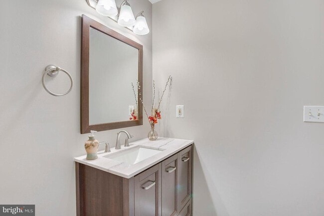 Building Photo - 3120 Creedon Dr