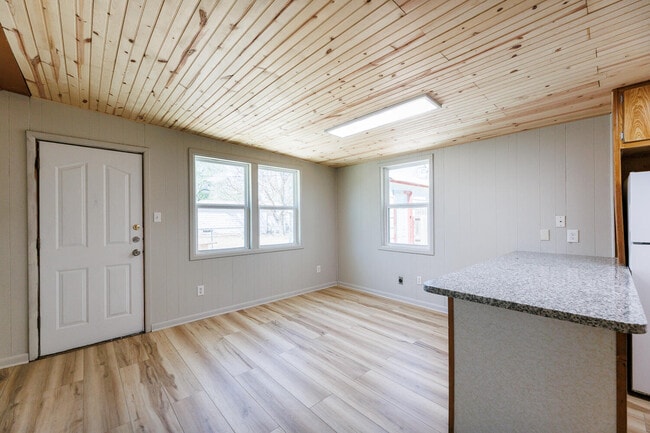 Building Photo - 3406 27th St