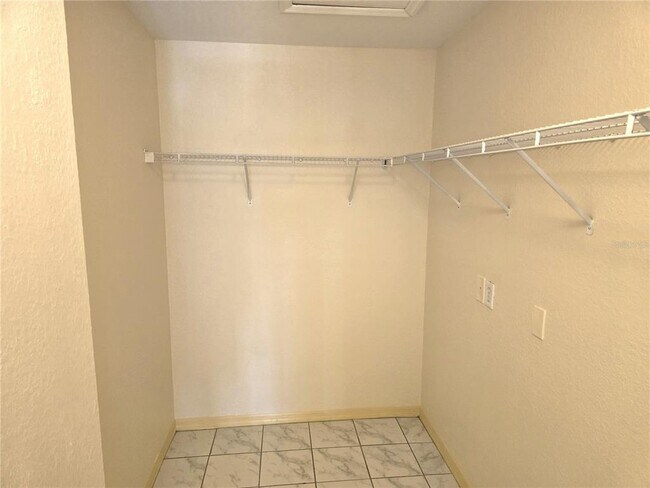 Building Photo - 7428 Vista Way