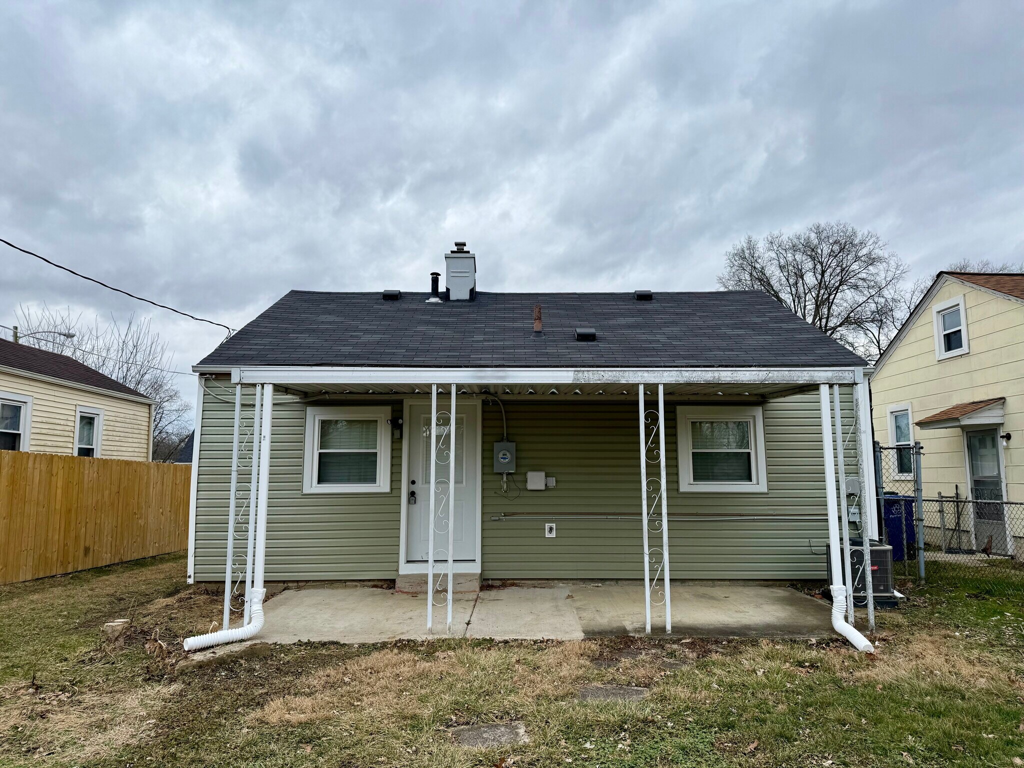 Building Photo - 622 Northview Ave