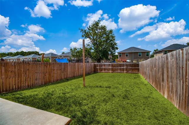 Building Photo - 209 W Forest Ave