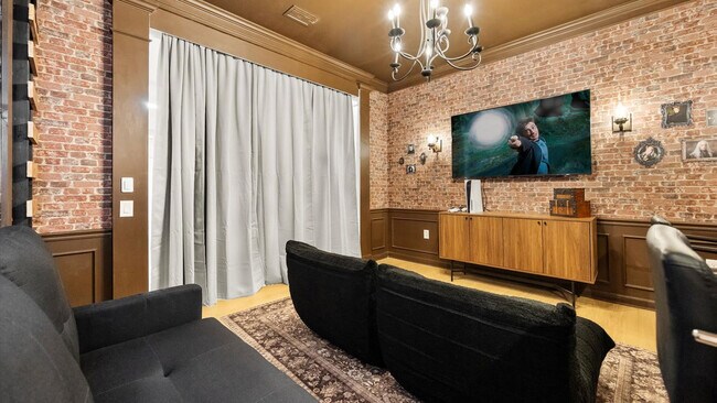 Building Photo - 5037 Shoreway Loop