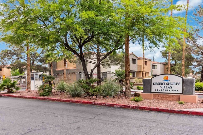 Building Photo - Updated 3 Bedroom Condo in Desert Shores V...