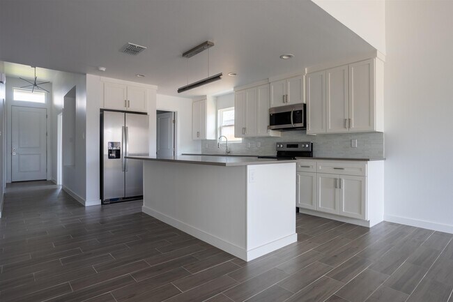 Building Photo - 9910 Caddo Lp