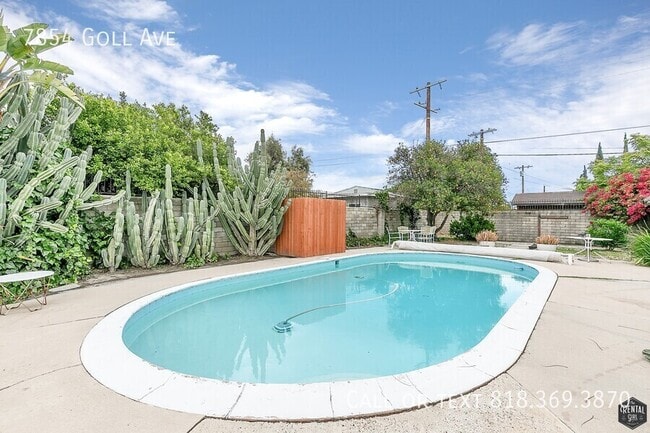 Primary Photo - 7854 Goll Ave