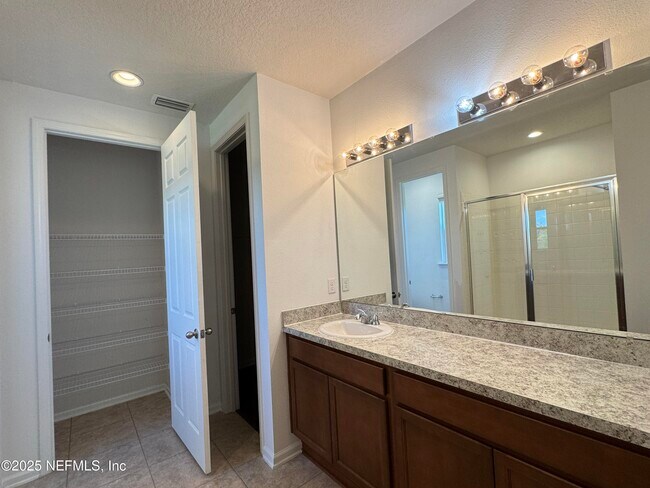 Building Photo - 2904 Laurel Springs Dr