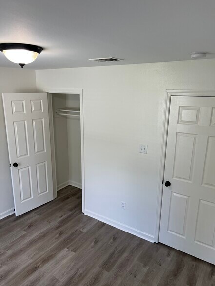 Bedroom Closet #2 - 9417 Lockhart Rd