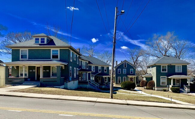 Building Photo - 334 Raymond St