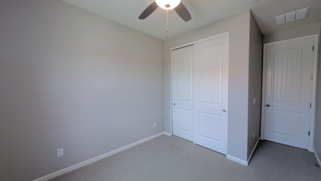 Building Photo - 3 Bedroom Condo in the Siena Community Near S Dobson Rd and W Queen Creek Rd!