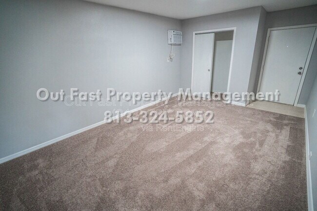 Building Photo - 6913 Mathers Ln