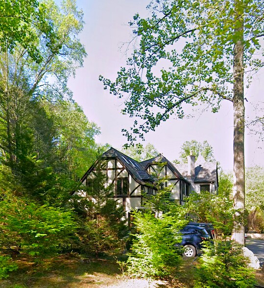 House - 10217 Cedar Pond Dr