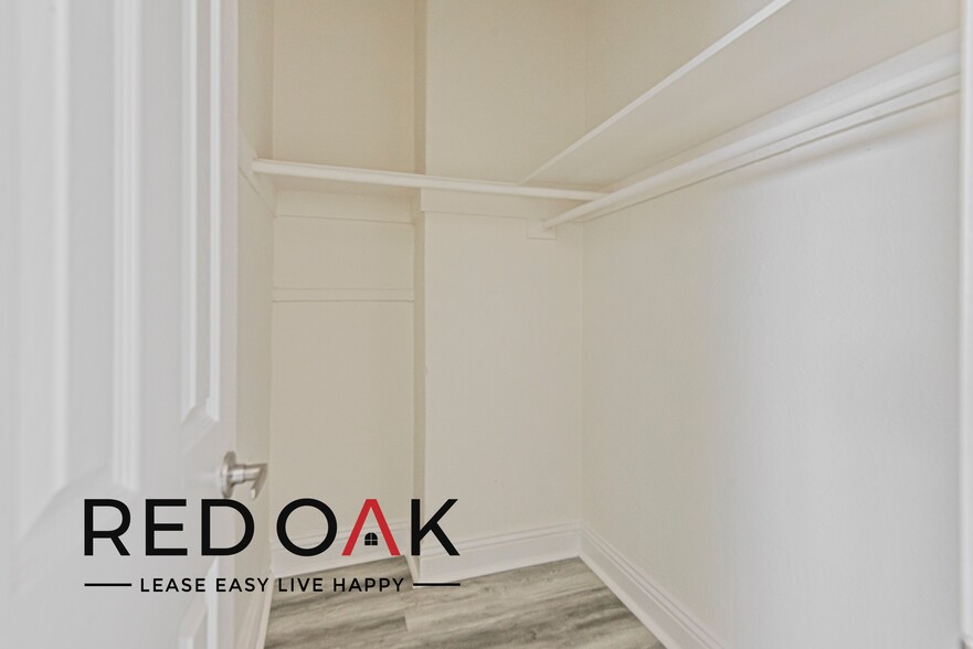 Building Photo - 2743 San Marino St