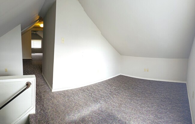 Building Photo - 11301 Florian Ave