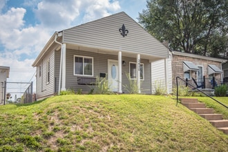 Building Photo - 3450 Macklind Ave