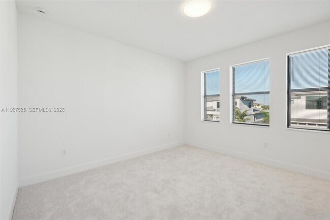 Building Photo - 13076 Feathering Wy