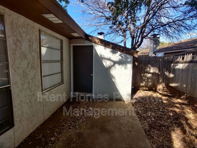 Building Photo - 3812 Wild Rye Trail
